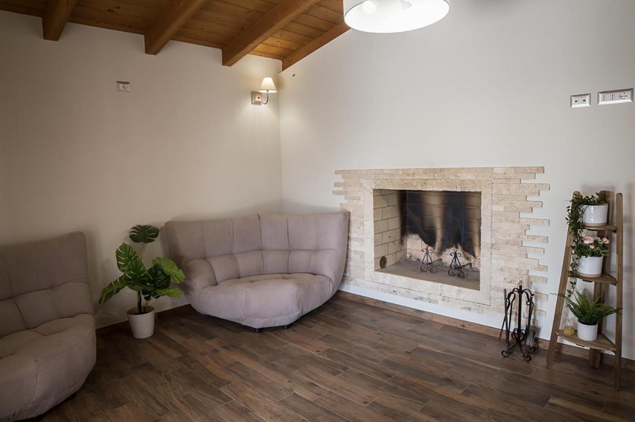 הוילה קסטיאדס La Casa Dell Olivo מראה חיצוני תמונה